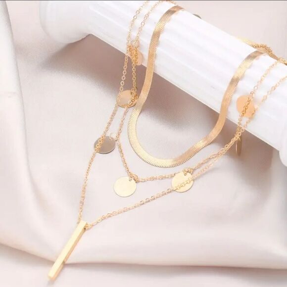3pcs/set Exquisite Layered Golden Necklace for Women - Picture 3 of 9